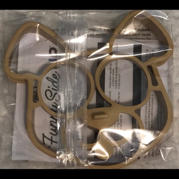 Barkfest Fred Funny Side Up Egg Mold. Puppy Dog Mold - New in Box - Picture 3 of 4